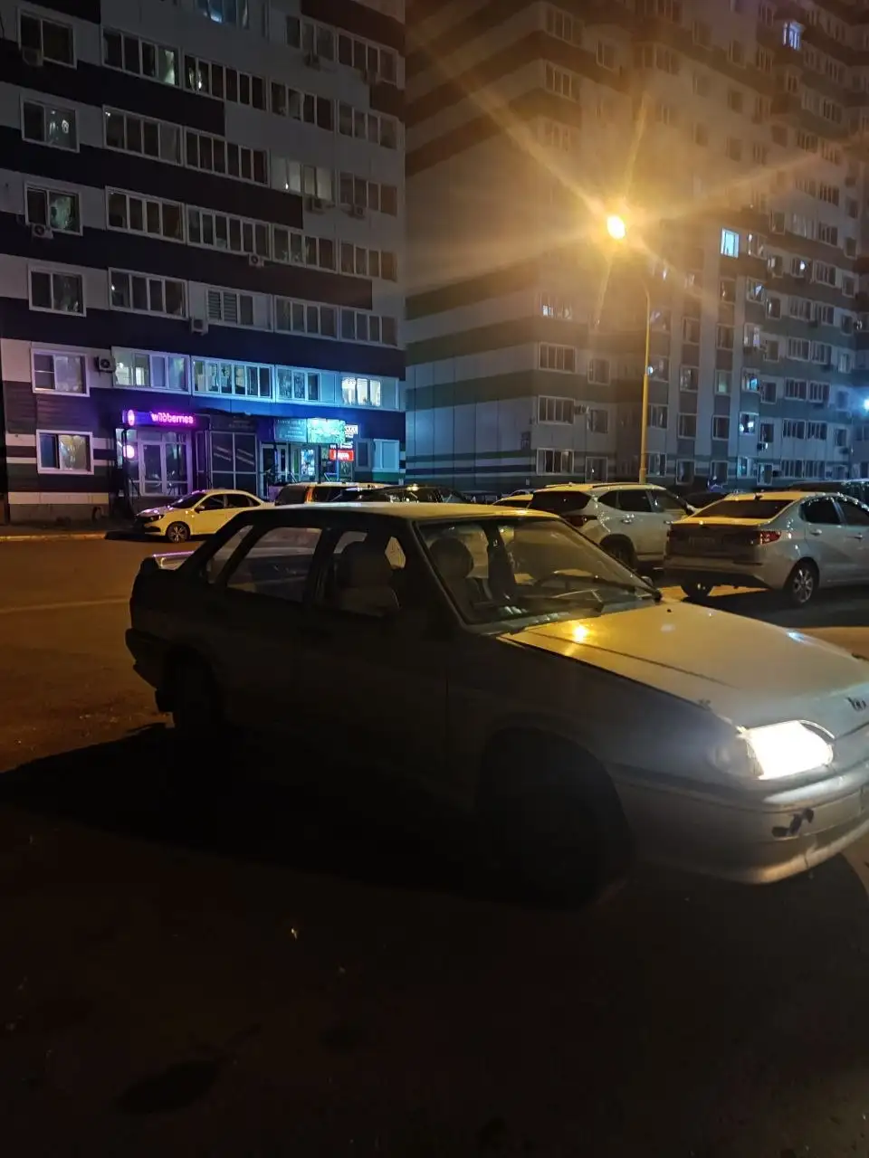 Автомобиль 2006 года с фаркопом и чистыми документами - Авто в Оренбург