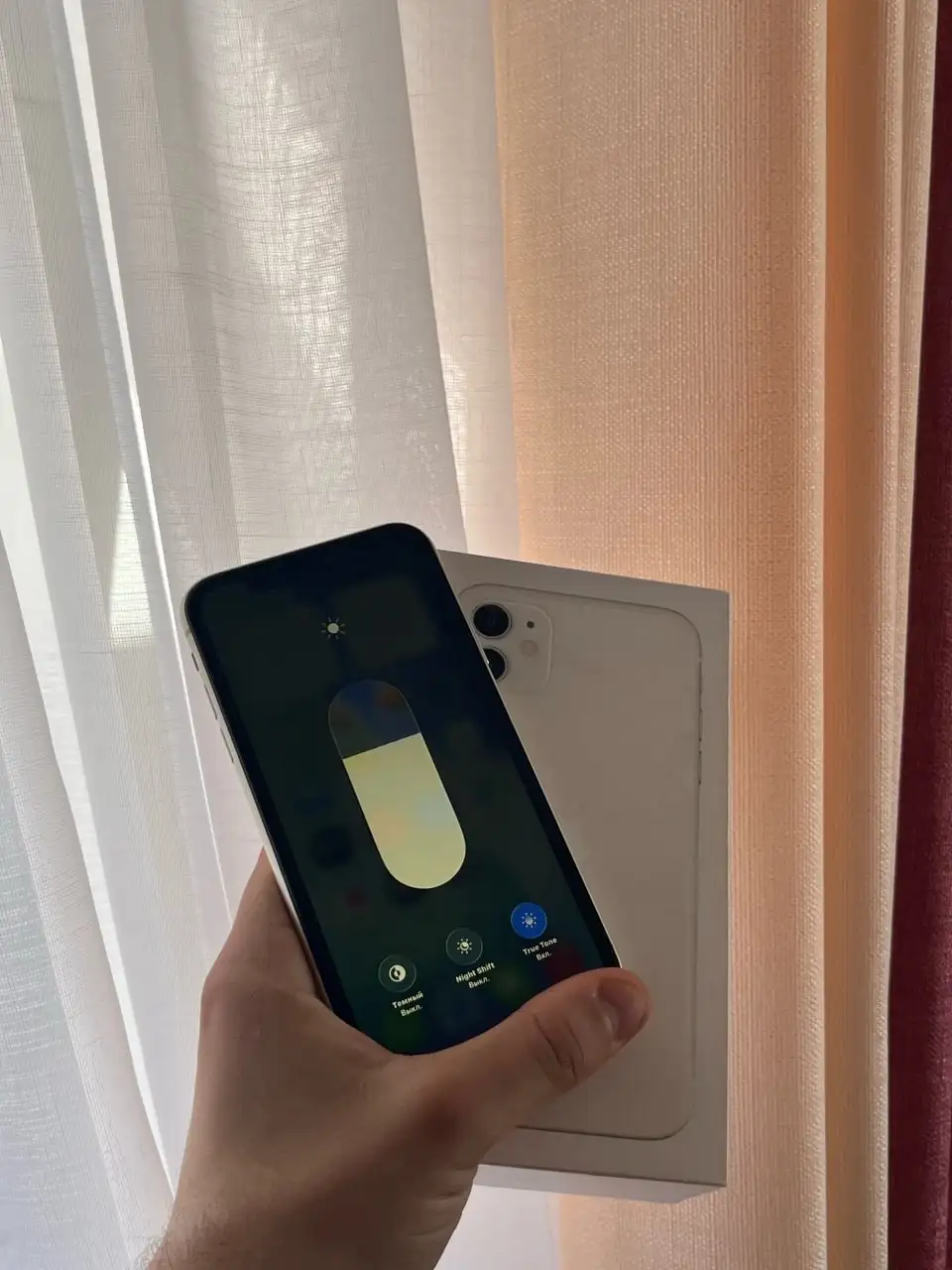 Продам iPhone 11 128 GB White в отличном состоянии - Смартфоны (Электроника) в Оренбург