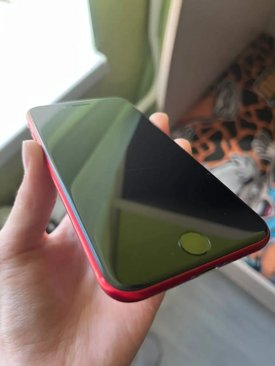 Обмен iPhone SE 2020 на iPhone 8 - Смартфоны и телефоны (Электроника) в Оренбург