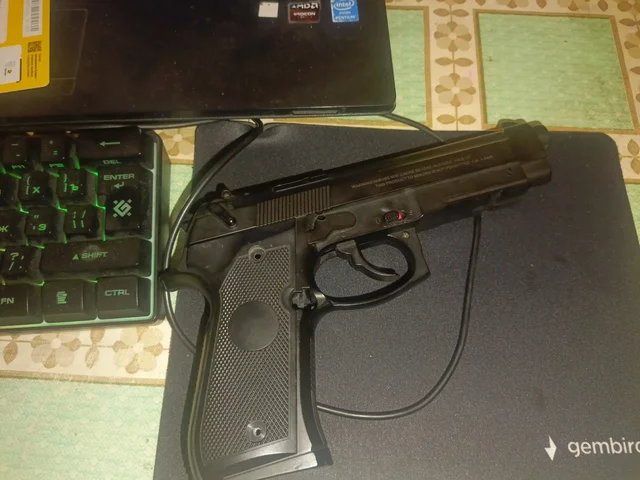 Пневматическое оружие с неисправностью - Оружие и снаряжение в Оренбург