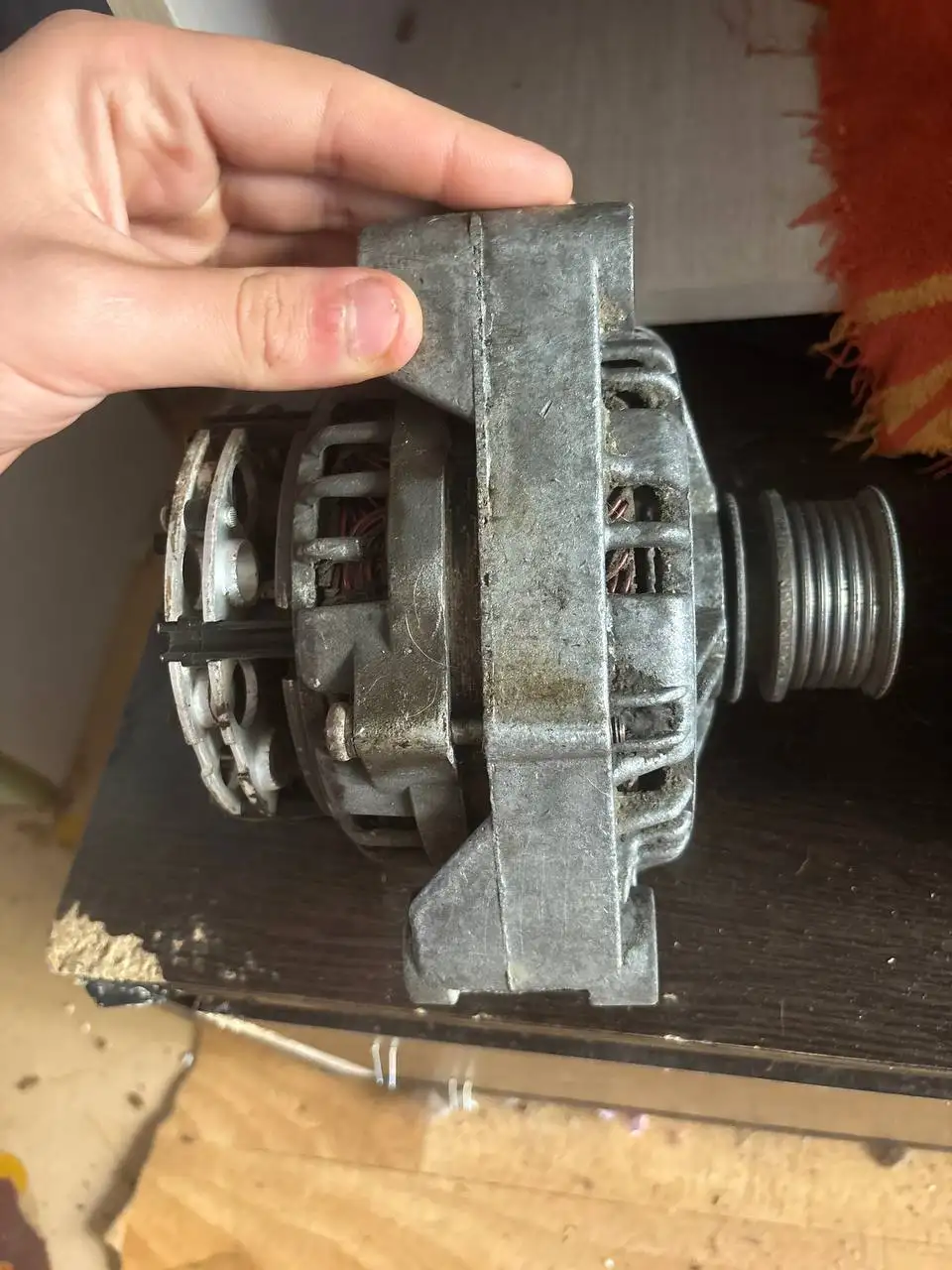 Продажа генератора, канистры, колонок и магнитолы - Барахолка в Оренбург