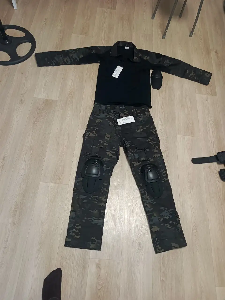 Продам новый камуфляжный костюм - Одежда в Оренбург