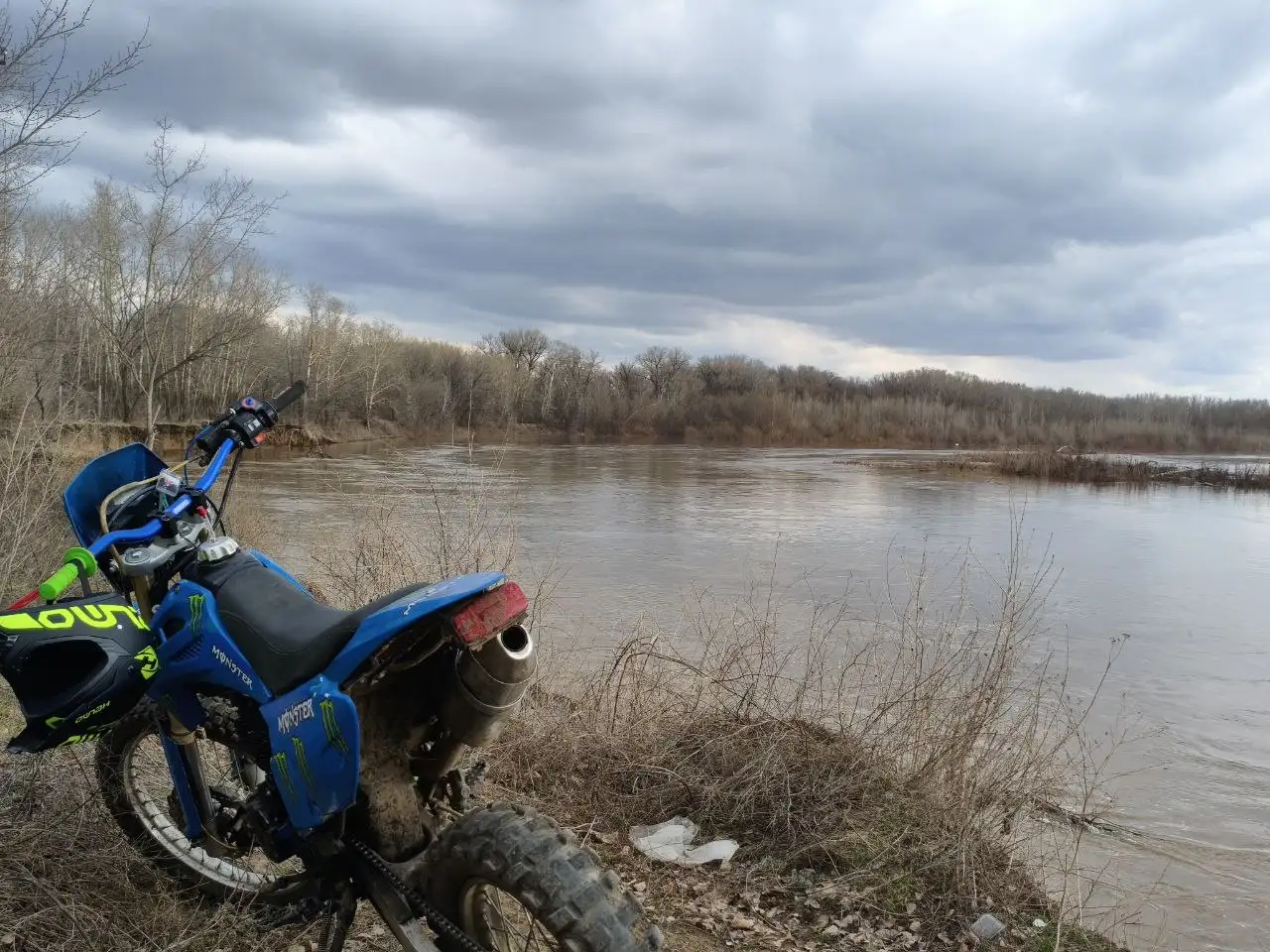 Продам мотоцикл эндуро 250 куб - Мотоциклы (Авто) в Оренбург