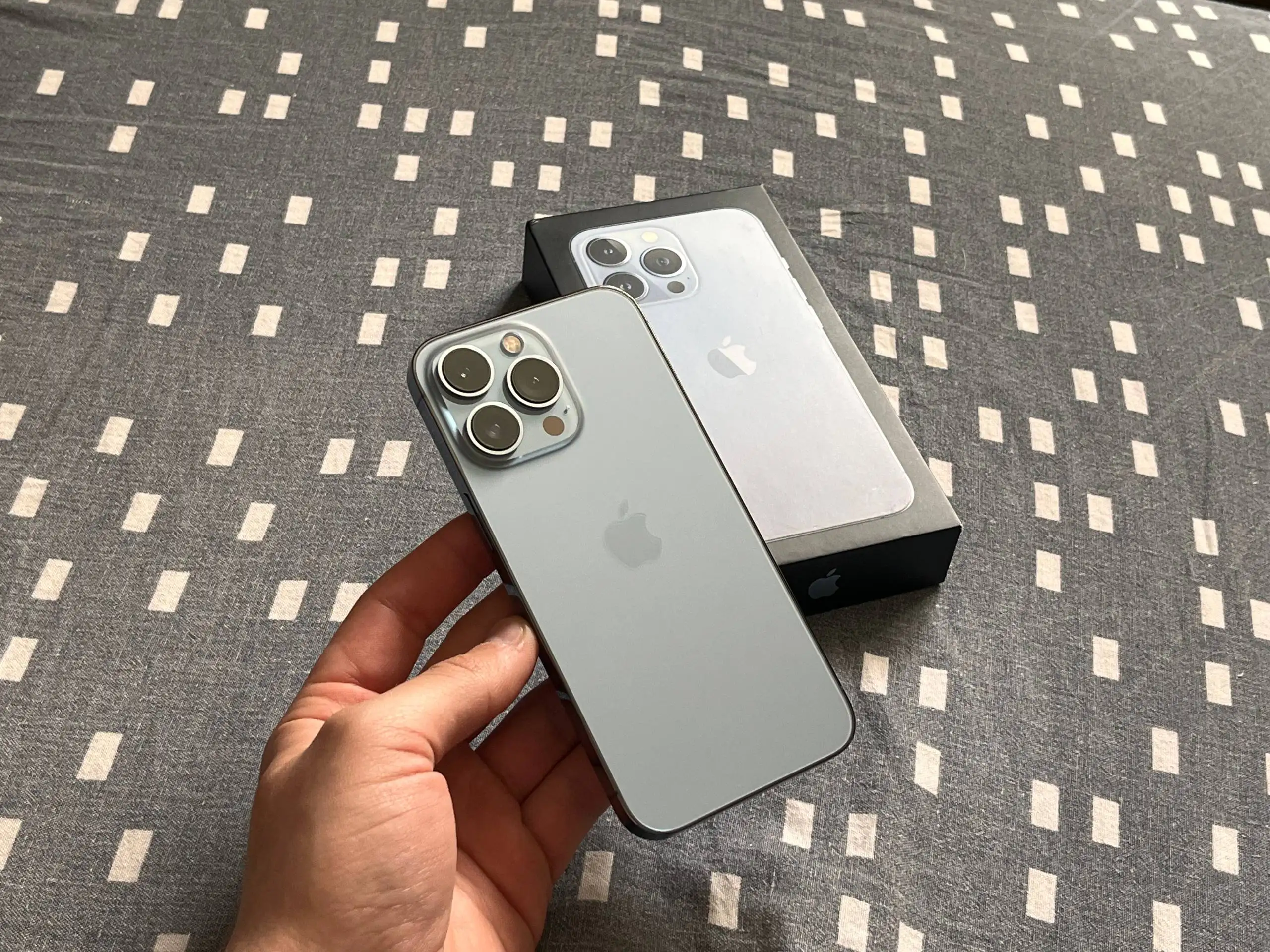 iPhone 13 Pro 256 GB Blue - Смартфоны и планшеты (Электроника) в Оренбург