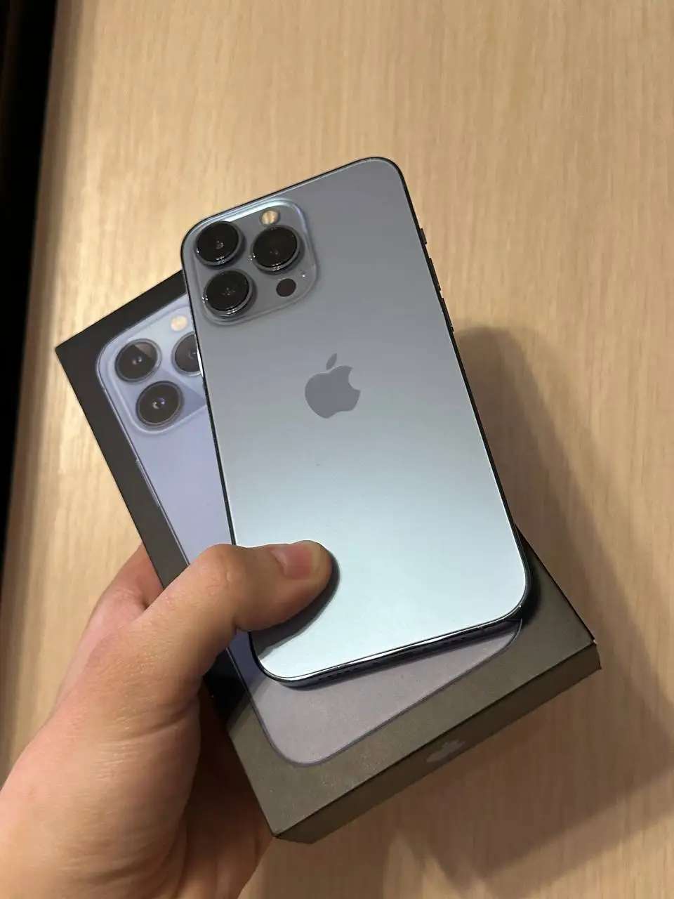 iPhone 13 Pro 256GB - Мобильные телефоны и аксессуары (Электроника) в Оренбург