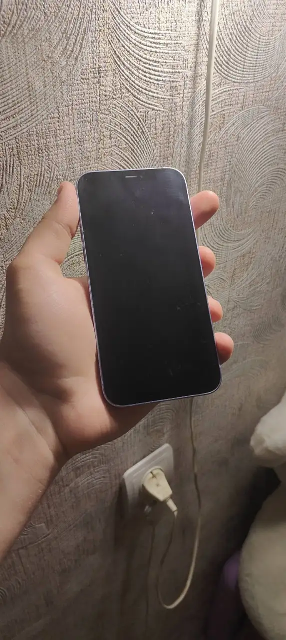 iPhone 12 128GB фиолетовый - Смартфоны и гаджеты (Электроника) в Оренбург