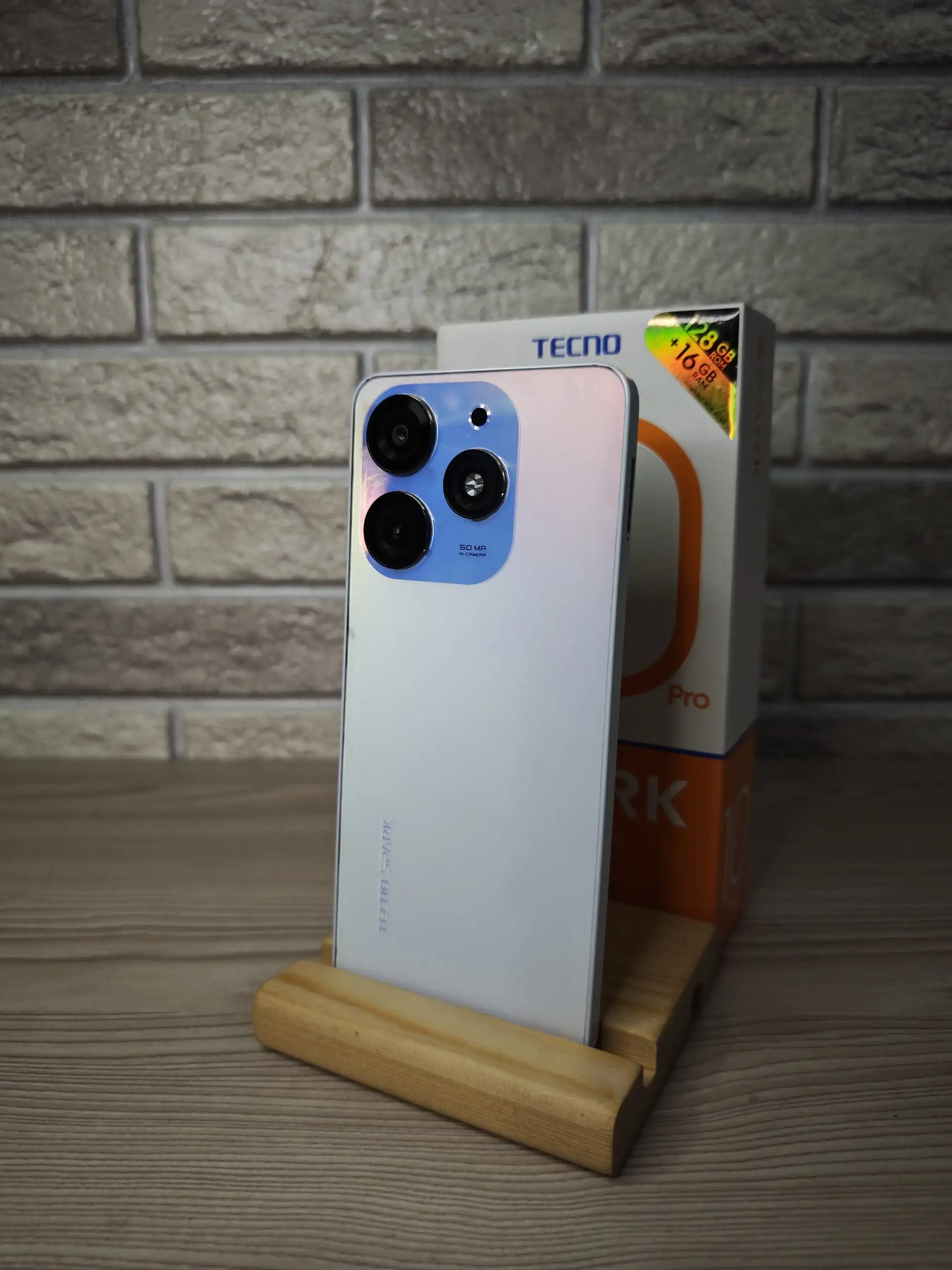 Tecno Spark 10 Pro 8/128GB - Смартфоны (Электроника) в Оренбург
