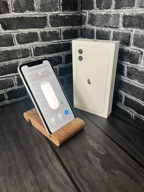 Продам iPhone 11 128GB - Холодильники в Оренбург