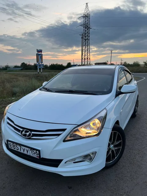 Продам Hyundai Solaris 2015, автомат - Авто в Оренбург