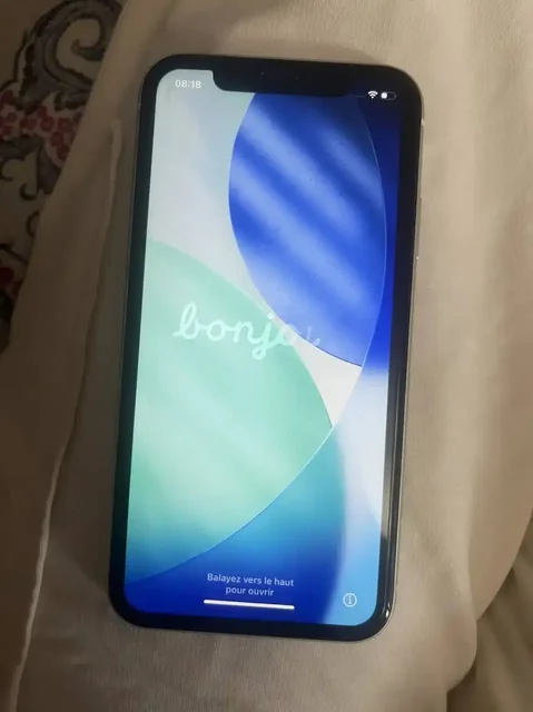 iPhone 11 64GB в хорошем состоянии - Крупная бытовая техника в Оренбург