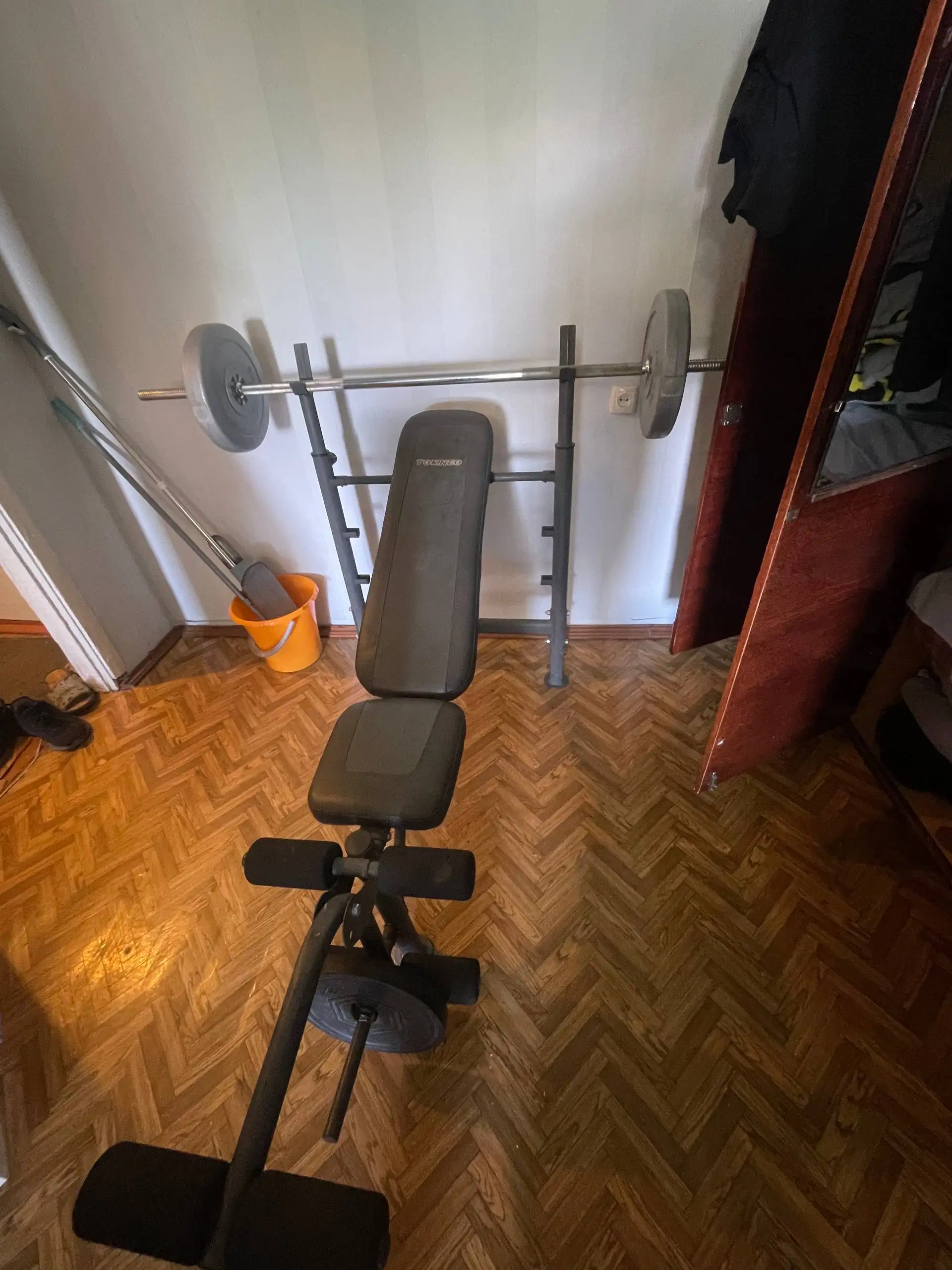 Продам скамью, газ баллон, фару на Чери Фора - Запчасти (Авто) в Оренбург