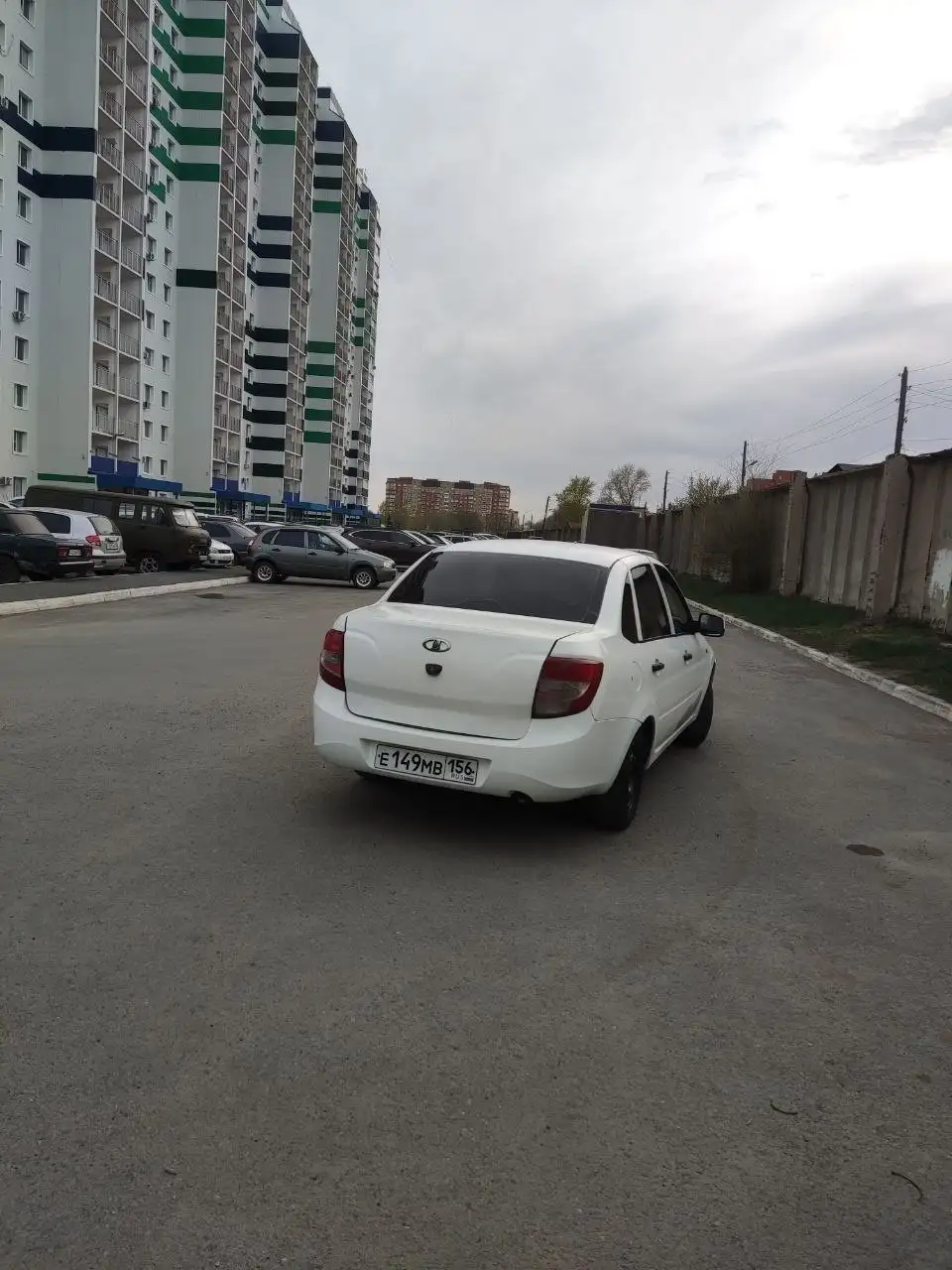 Лада Гранта 2013 года - Легковые автомобили (Авто) в Оренбург