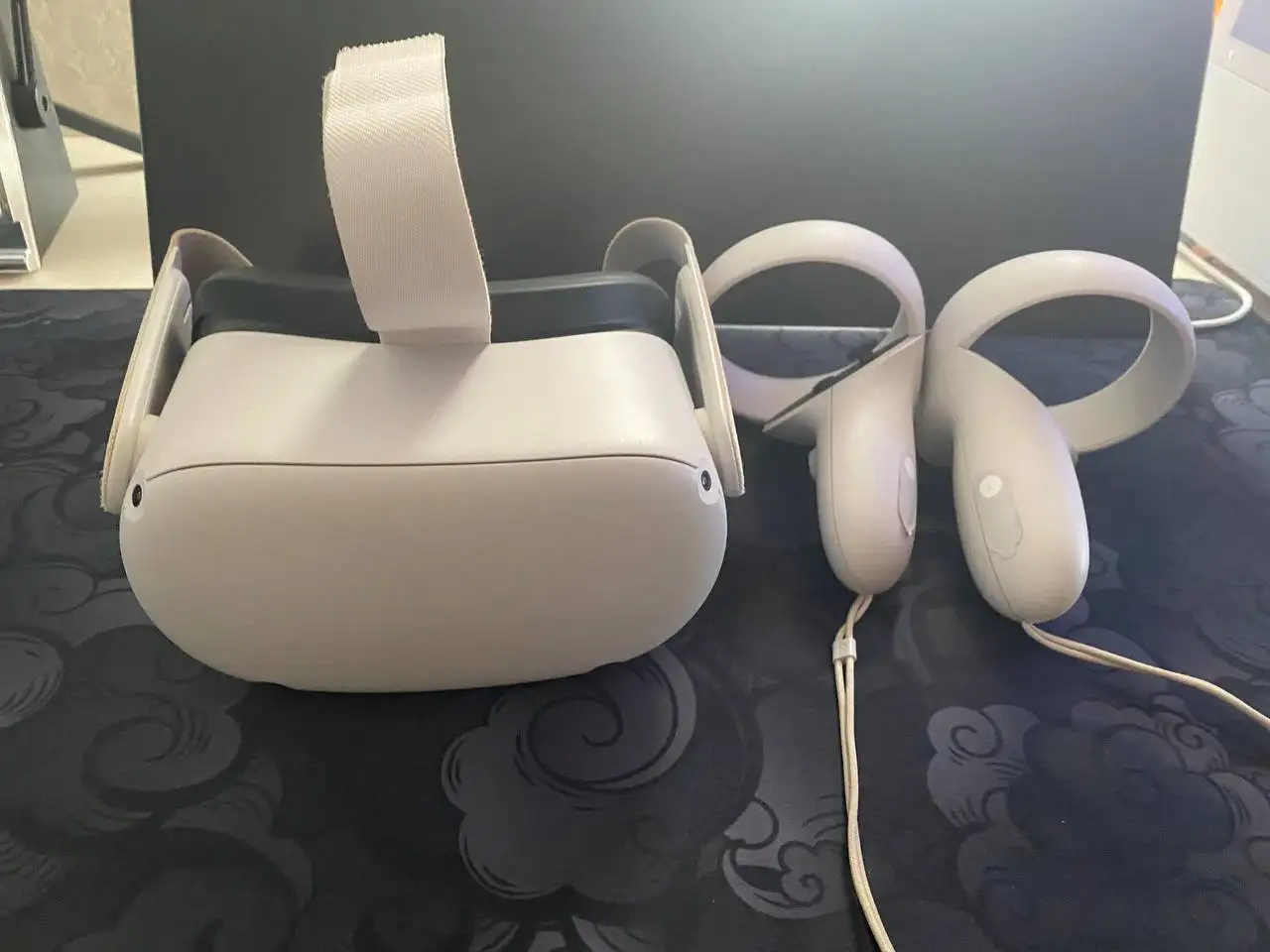 Продам Meta Quest 2 - VR-очки (Электроника) в Оренбург