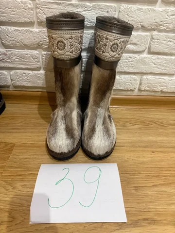 Продажа новых унтов со скидкой - Одежда в Чита