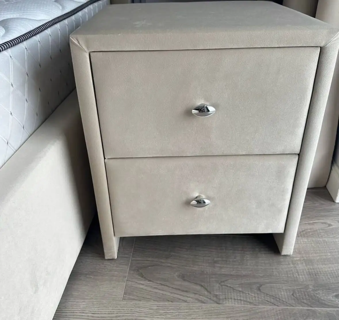 Спальный гарнитур Askonа бежевый с кроватью 160x200 - Мебель (Для дома и дачи) в Чита