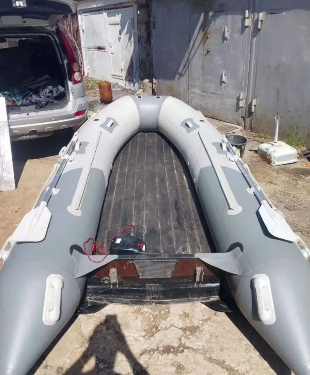 Продам ПВХ лодку Gladiator 380 - Лодки (Хобби и отдых) в Чита