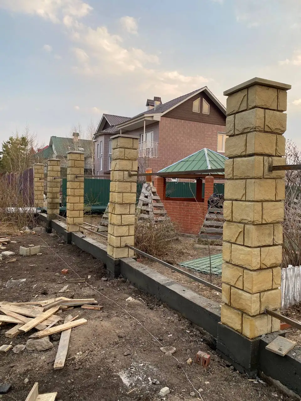 Изготовление ворот, калиток и заборов под ключ - Строительные и ремонтные работы (Услуги) в Чита