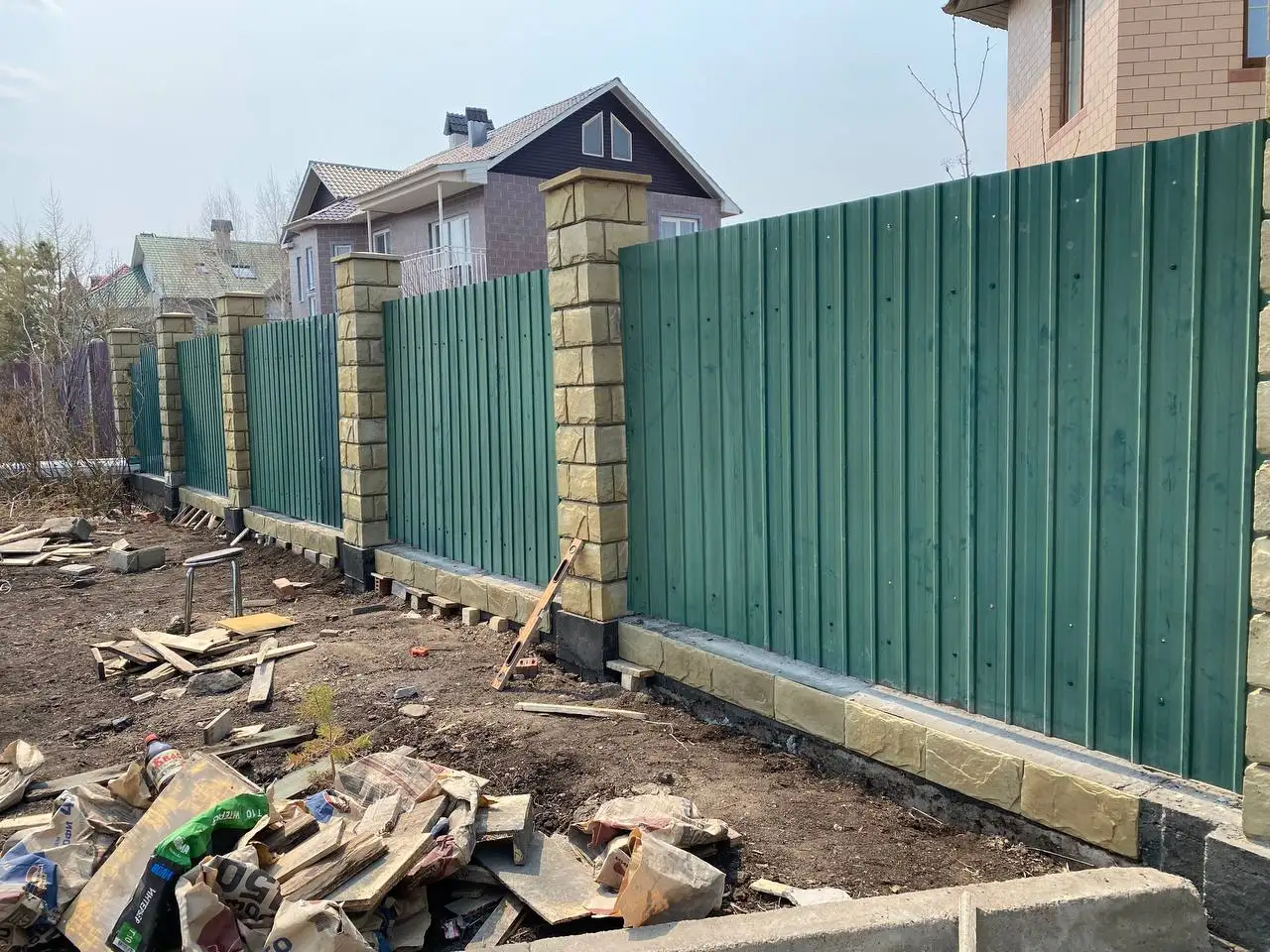 Изготовление ворот, калиток и заборов под ключ - Строительные и ремонтные работы (Услуги) в Чита