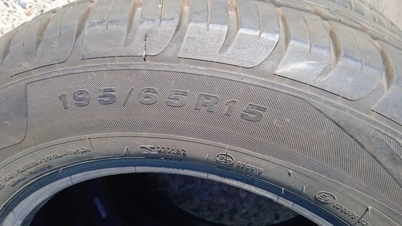 Продажа летних шин Viatti Strada Asimmetrico 195/65 R15 2023г - Шины (Запчасти) в Чита