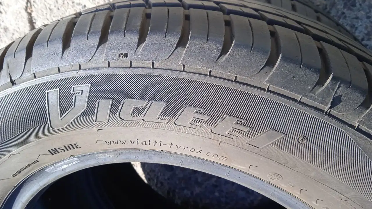 Продажа летних шин Viatti Strada Asimmetrico 195/65 R15 2023г - Шины (Запчасти) в Чита