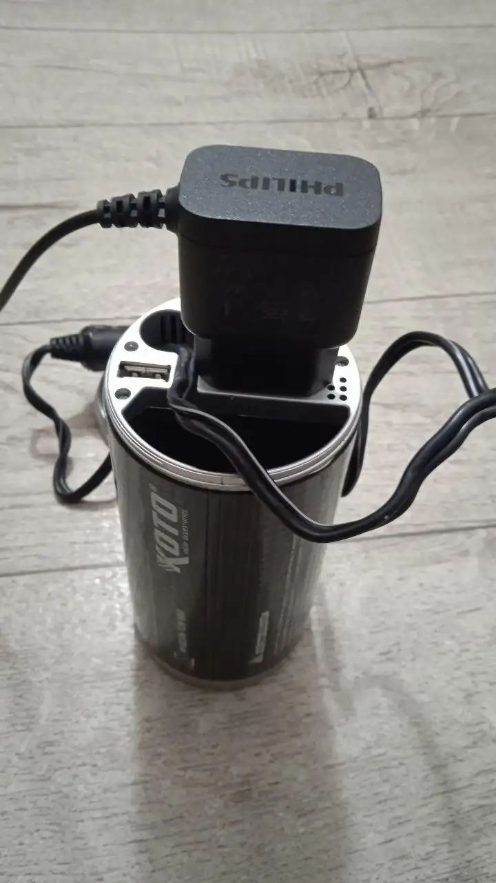 Инвертор 180Вт с USB и розеткой 220В - Автомобильная электроника (Электроника) в Чита