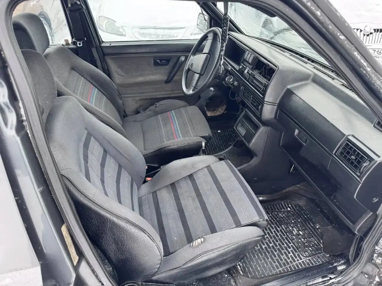 Автомобиль с неисправным сцеплением для восстановления - Авто в Казань