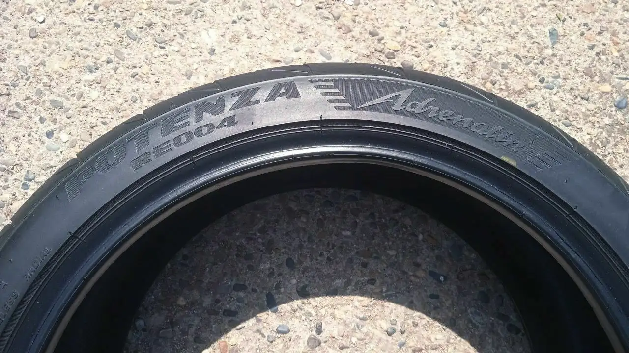 Летние шины Bridgestone 235/40 R18 2020г - Шины и диски (Авто) в Чита