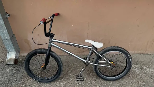 Продам отличный BMX - Туристическое снаряжение в Чита