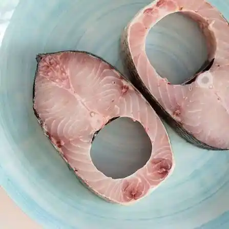 Продажа говядины, рыбы и красной икры