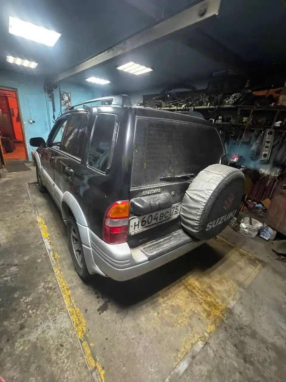 Продам рамный джип Suzuki 2.5л 4WD