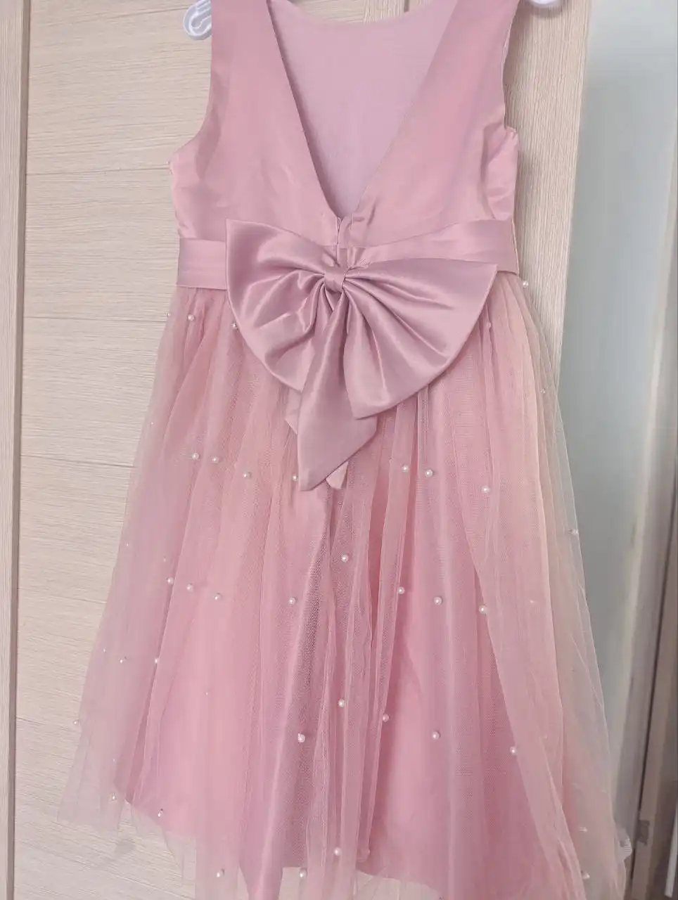 Продам платье на рост 138