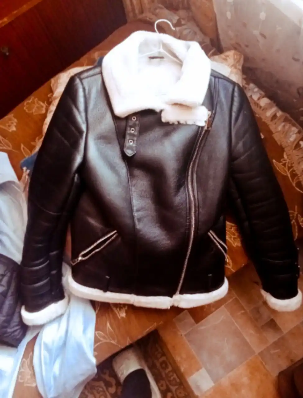 Продам зимнюю дублёнку