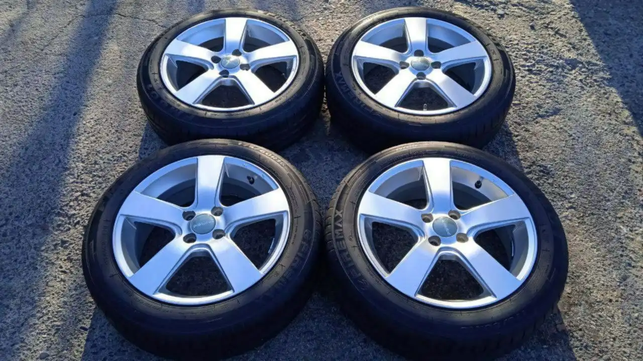 Комплект летних колёс с дисками Style Prasivo и резиной Firemax - Шины и диски (Авто) в Чита