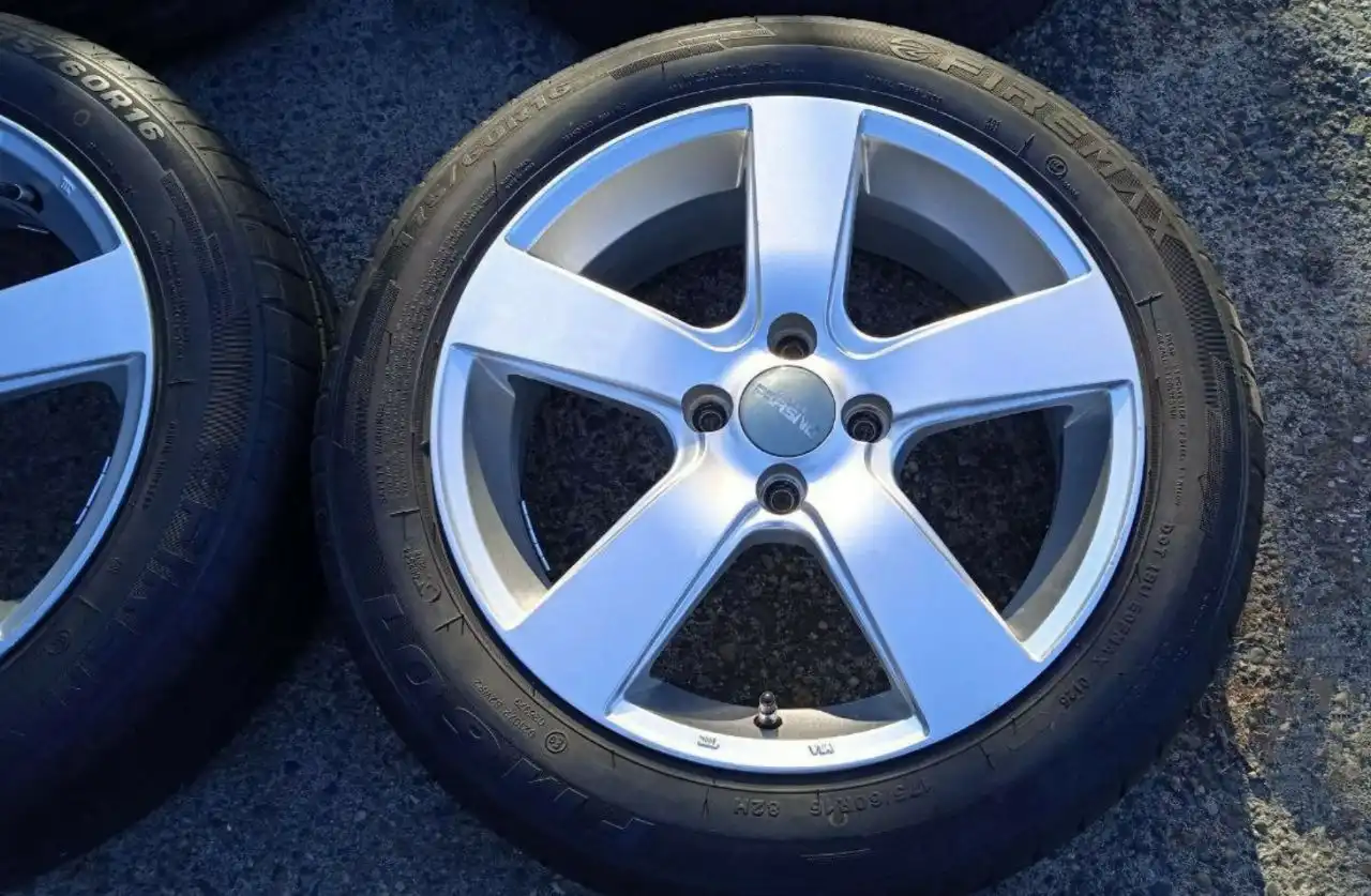 Комплект летних колёс с дисками Style Prasivo и резиной Firemax - Шины и диски (Авто) в Чита