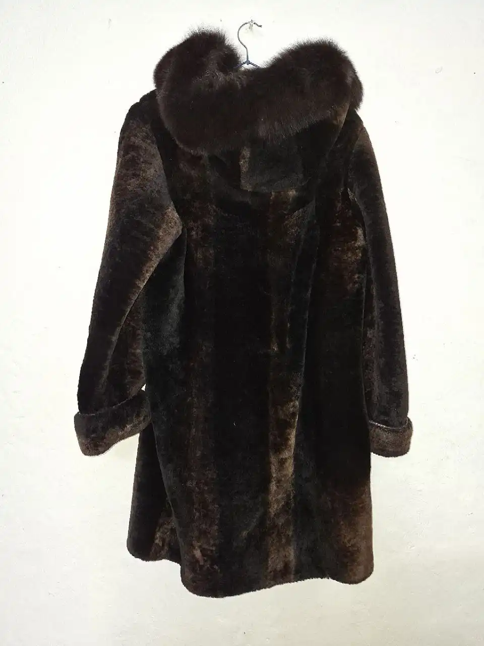 Продажа шуб - Верхняя одежда (Одежда) в Чита