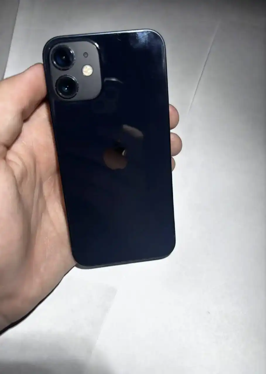 Продам или обменяю IPhone 12mini 256гб - Смартфоны (Электроника) в Чита