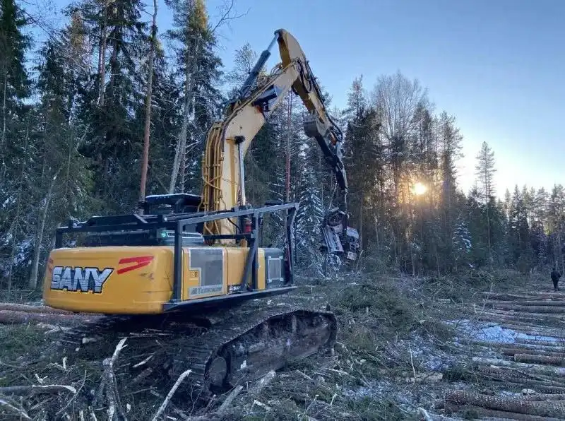 Вакансии: бригада на комплекс SANY и оператор погрузчика John Deere в Братске - Вакансии (Работа) в Братск