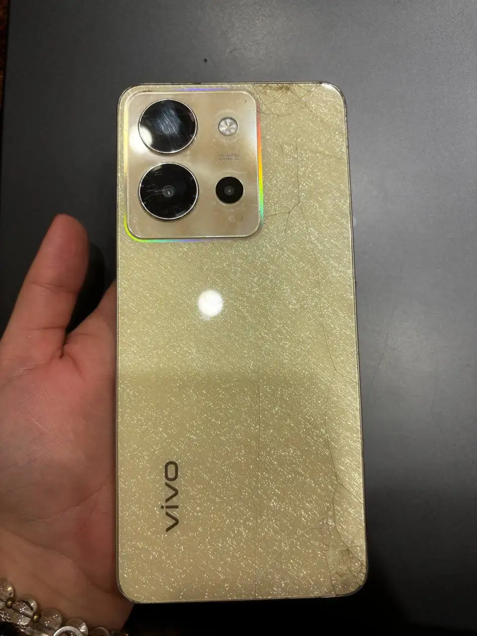 Продам телефон vivo Y36 с повреждениями - Смартфоны (Электроника) в Чита