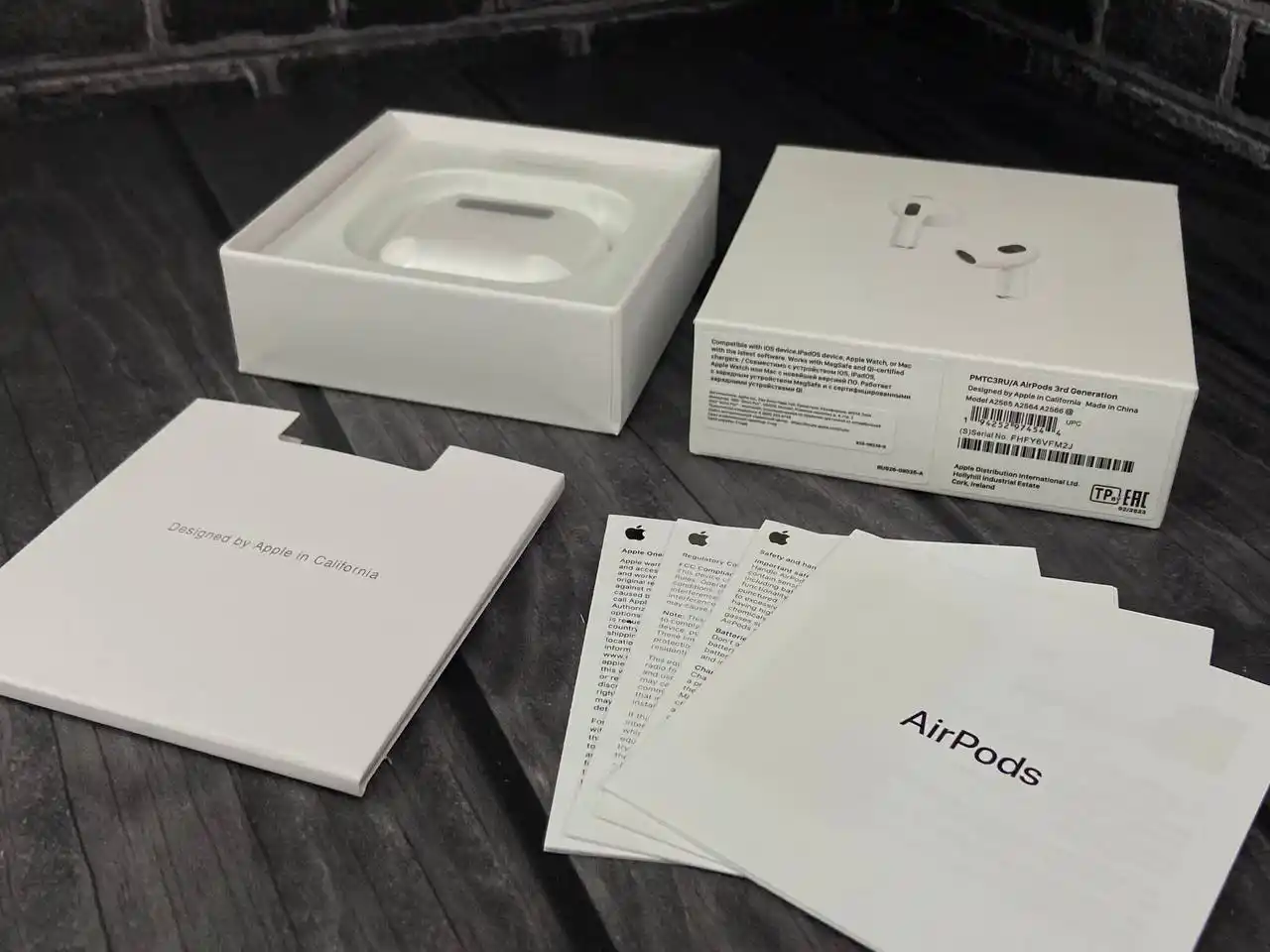 Продам AirPods 3