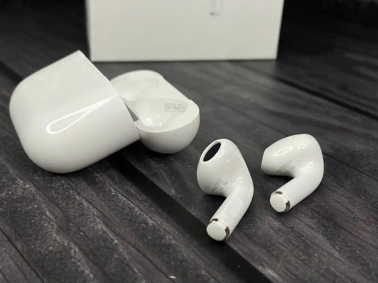 Продам AirPods 3