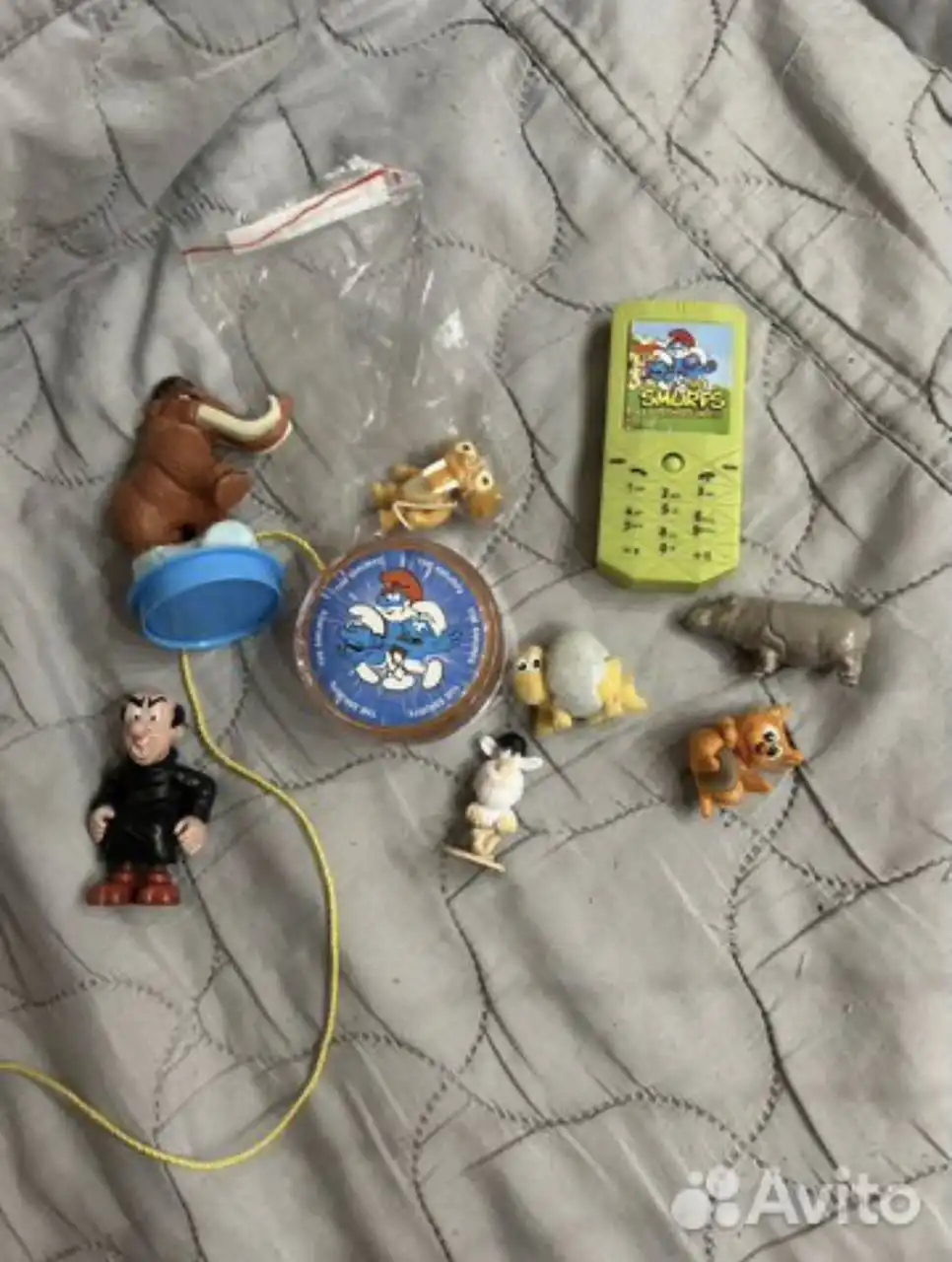 Пакет игрушек из киндера