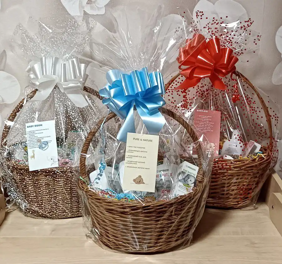 Корзины с уходом для новорожденных