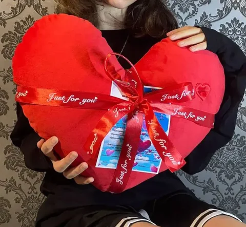 Подарок-подушка с диктофоном для особых дней - Кальяны и аксессуары в Тюмень