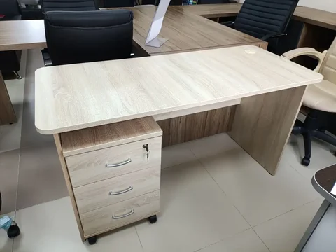 Стол с тумбой - Аквариумистика в Тюмень