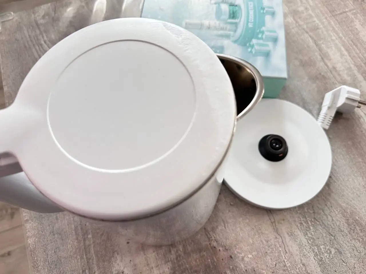 Электрический чайник - Кухонная техника (Для дома и дачи) в Тюмень