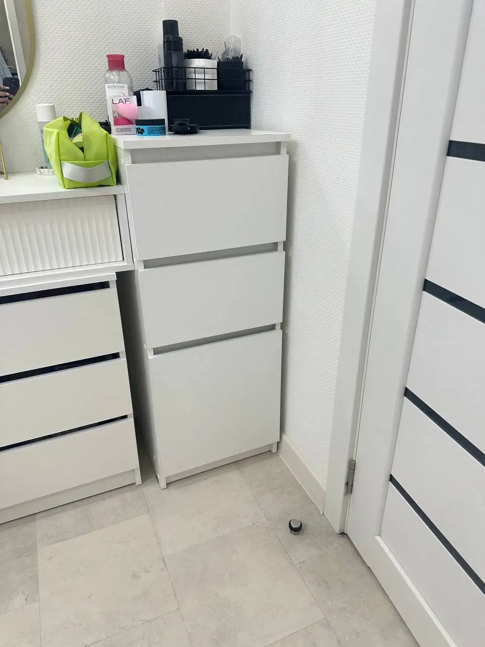 Продажа тумбы и кондиционера - Барахолка в Тюмень