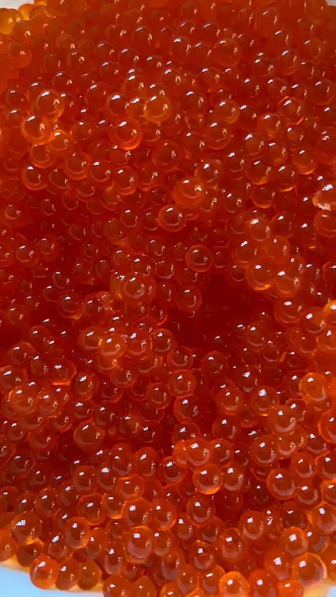 Продажа свежей рыбы, красной икры и говядины