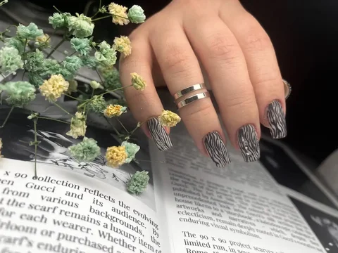 Запись на маникюр в декабре - частное объявление в Чита