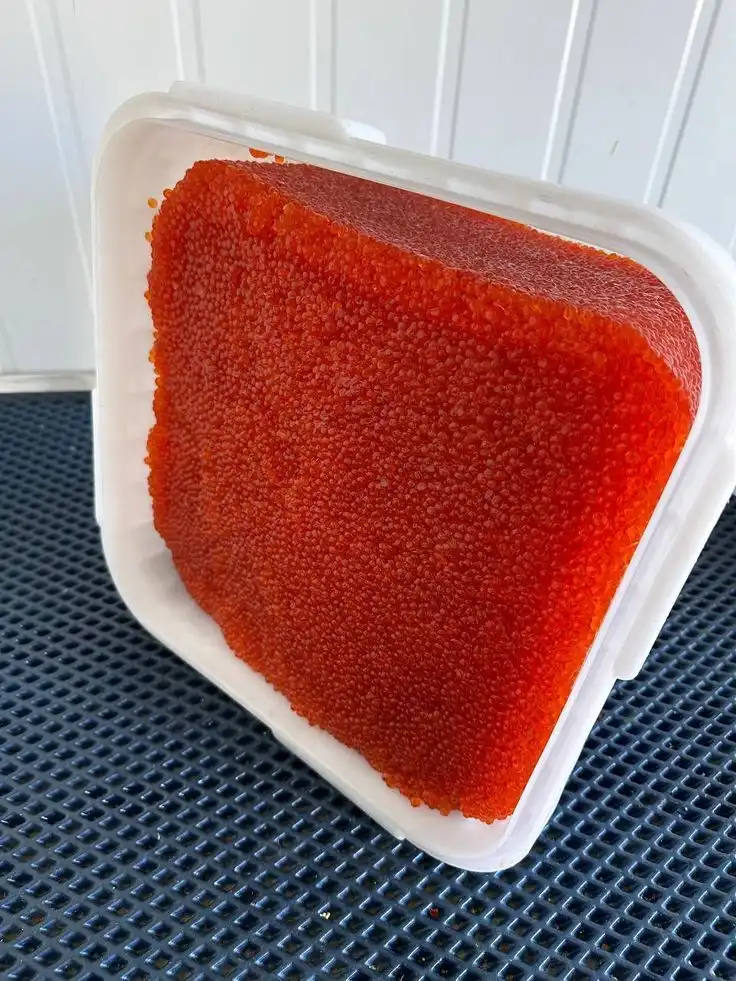 Продажа говядины, рыбы, красной икры и фруктов из Абхазии