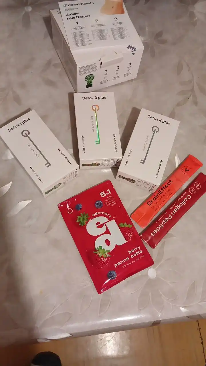 Услуги по наращиванию и уходу за ресницами